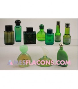 Lot de 10 miniatures mixtes de couleur verte (marques diverses)