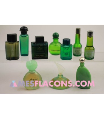 Lot de 10 miniatures mixtes de couleur verte (marques diverses)