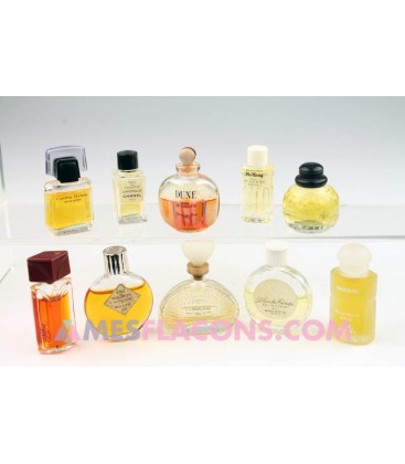 Lot de 10 miniatures féminines (marques diverses)