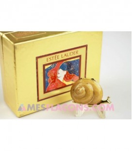 Concrète - White linen, Snail