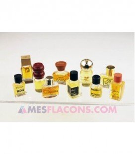 Lot de 10 micro miniatures féminines (marques diverses)