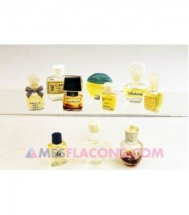 Lot de 10 micro miniatures féminines (marques diverses)