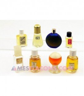 Lot de 8 miniatures féminines