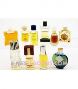 Lot de 10 miniatures féminines (marques différentes )