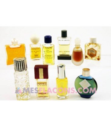 Lot de 10 miniatures féminines (marques différentes )