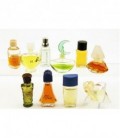 Lot de 10 miniatures féminines (marques différentes )