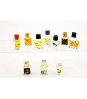 Lot de 10 micro miniatures féminines (marques diverses)