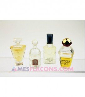 Lot de 4 miniatures féminines